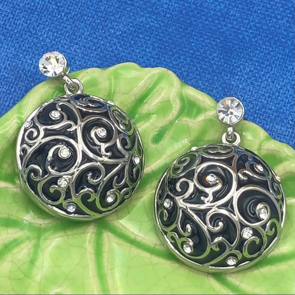 🌼 Half Dome Black Swirl Rhinestone Earrings